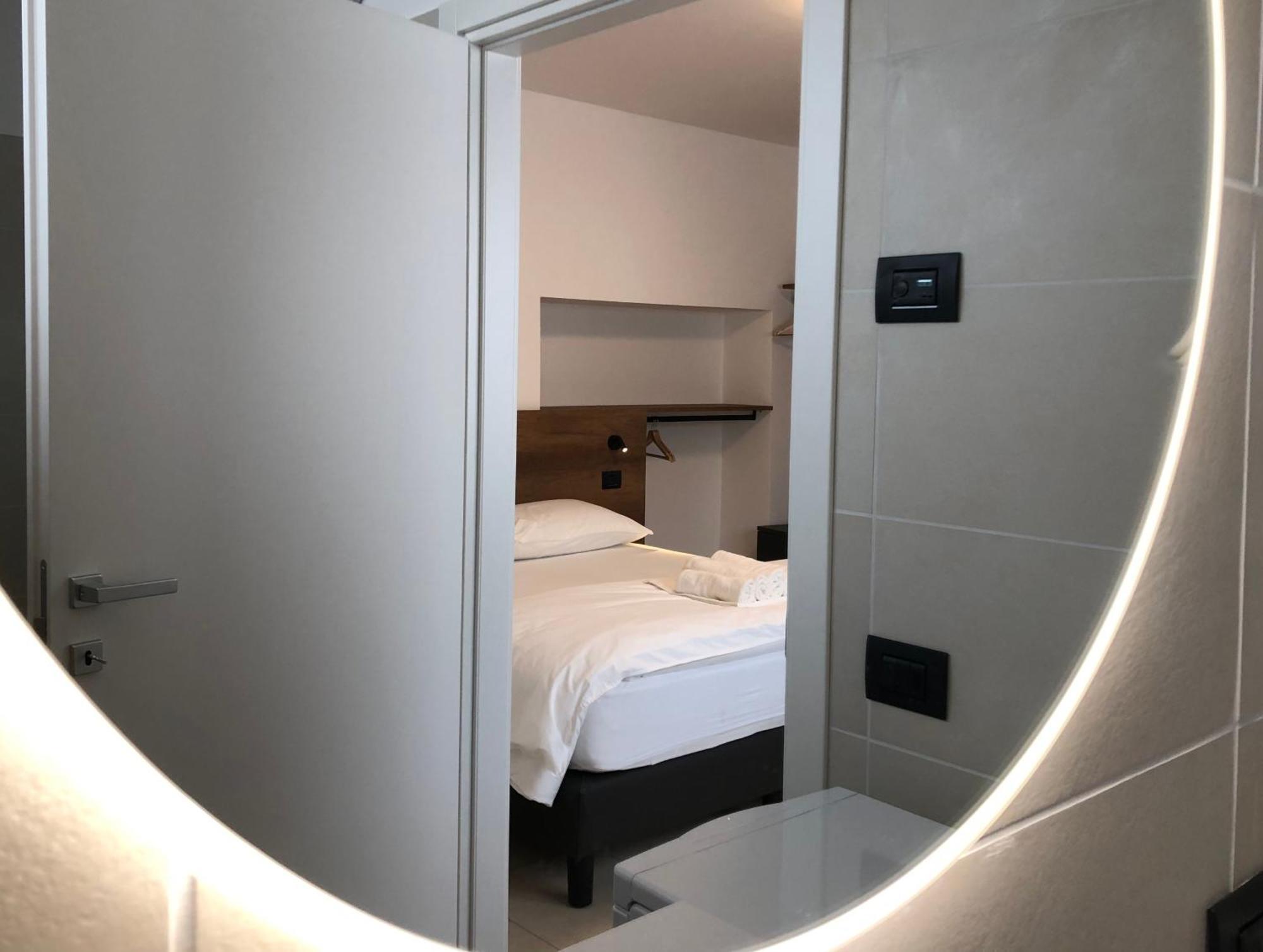 Guest Room Gradonove Arco Bagian luar foto