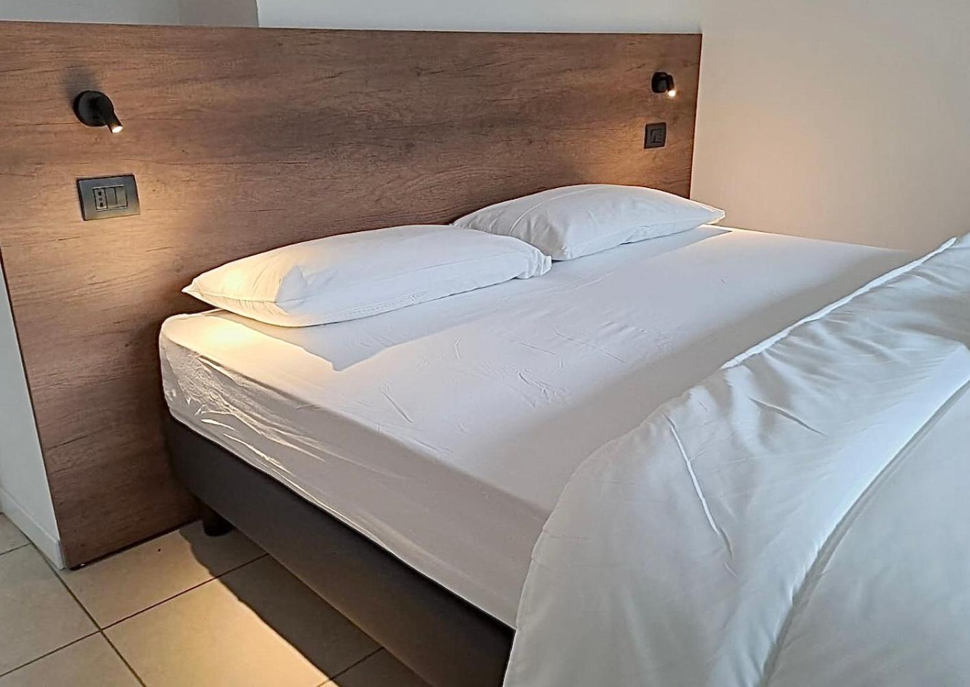 Guest Room Gradonove Arco Bagian luar foto